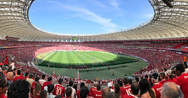 中场压制了
